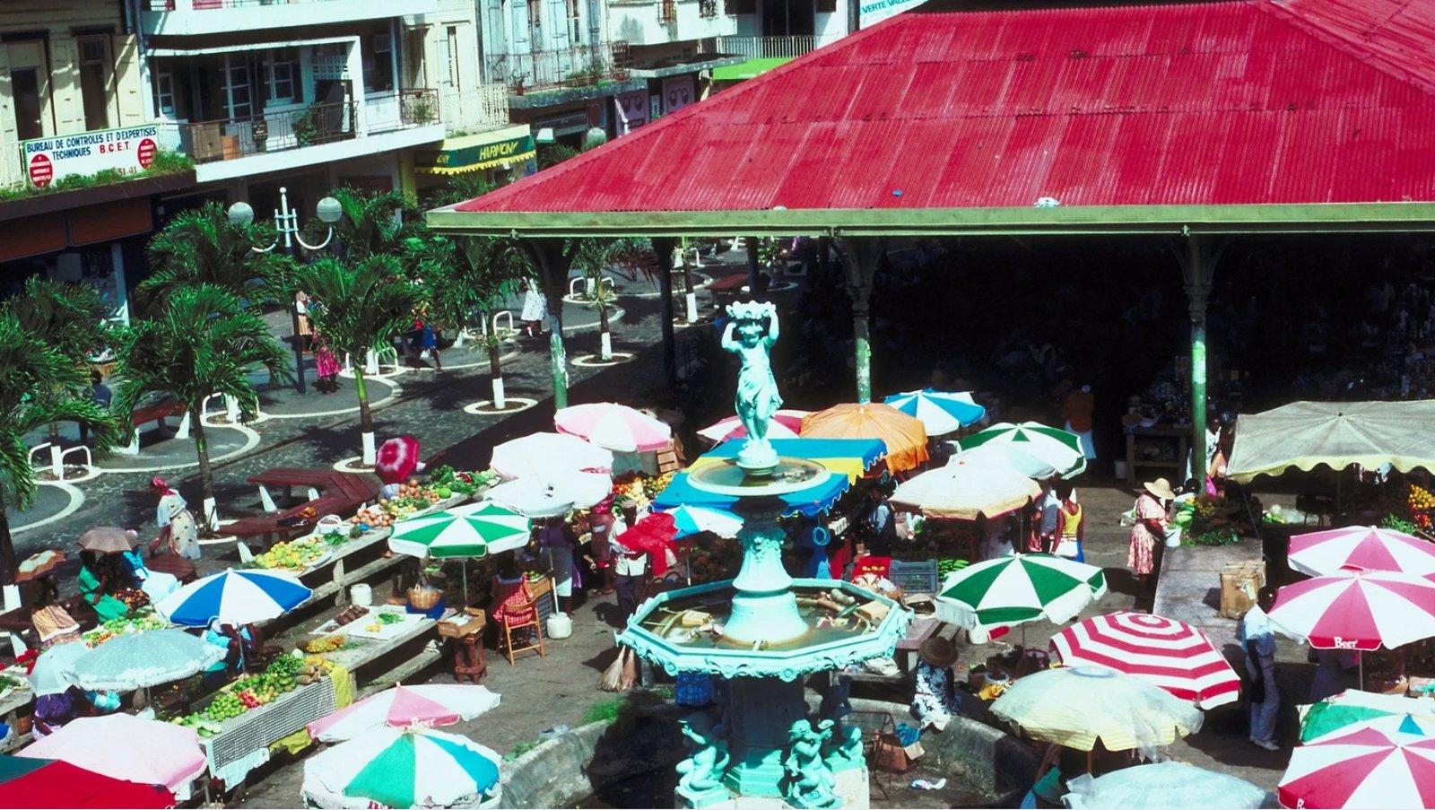 Vue du marché à Pointe-A-Pitre en Guadeloupe