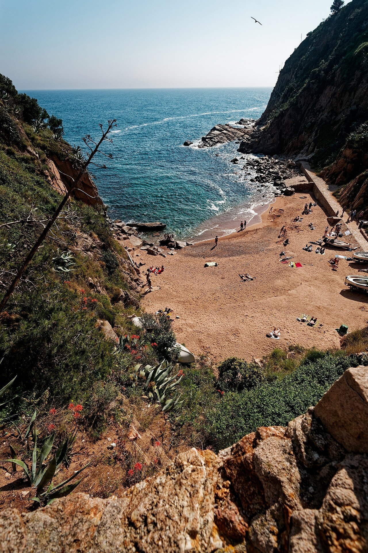 Que mettre dans sa valise pour la Costa Brava au printemps ?